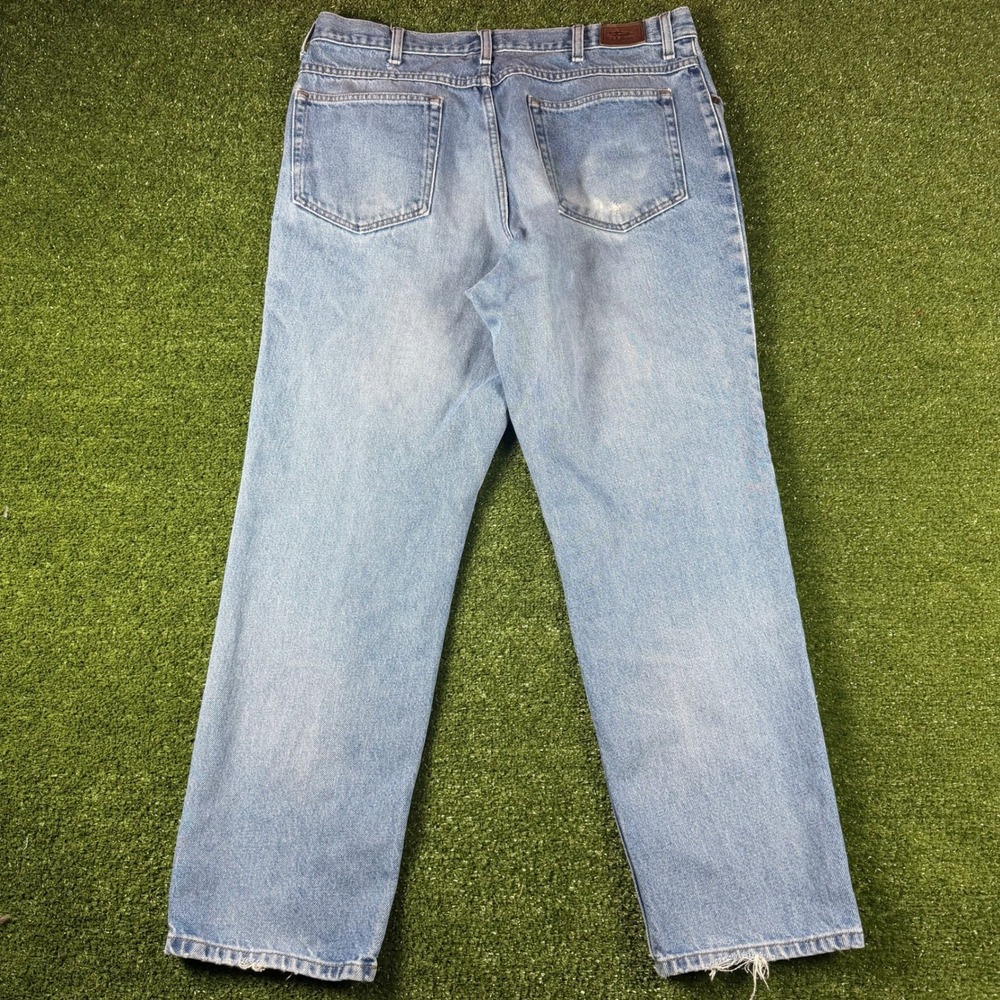 LL Bean Classic Fit Jeans Mens 37x30 Light Wash Blue Denim Straight Leg 220626